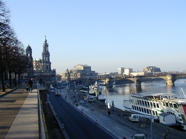 P-2000-12-05 2724